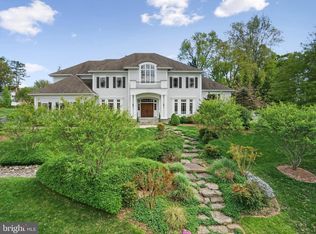 1035 Carper St, Mc Lean, VA 22101