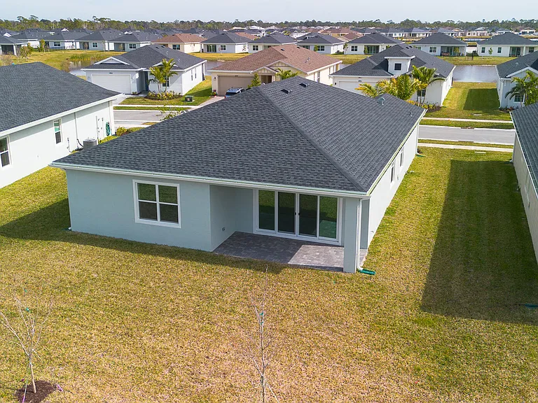 13885 SE Riversway St — Photo 30