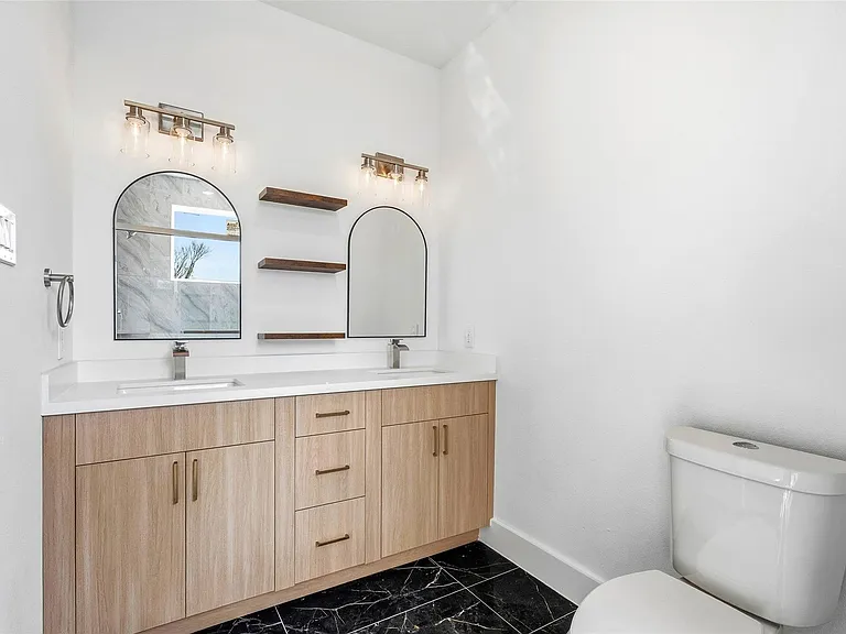 4209 Allston St #A — Photo 26
