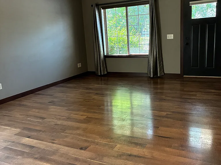 2850 Swallowtail Ct — Photo 3