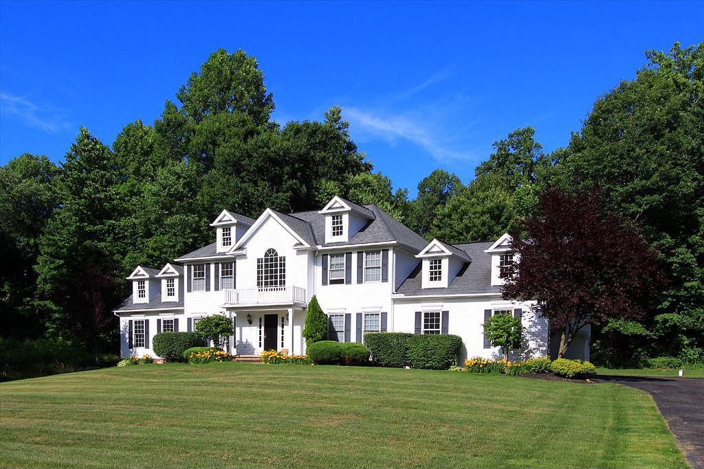12315 Willshire Ln, Chardon, OH 44024 Zillow