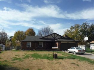 6121 N Bella Rd, Wichita, KS 67204