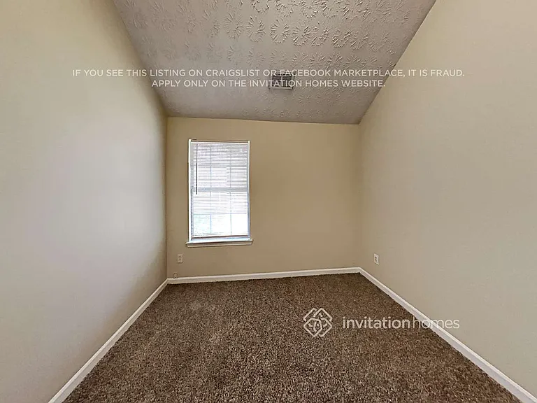 3985 Melanie Woods Dr — Photo 16
