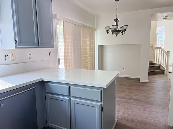 4th image of 9567 Portside Ln