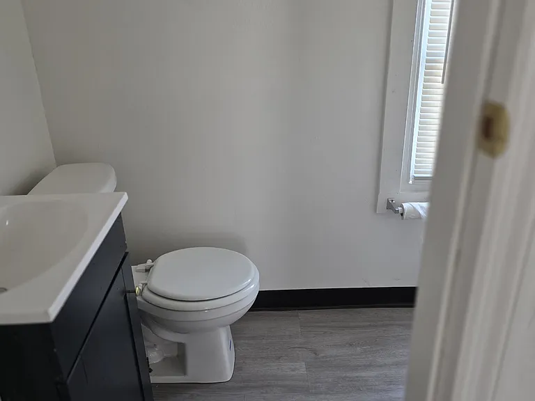 227 W 9th Ave — Photo 17
