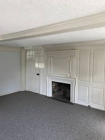 1st image of 20 Pine St APT 3