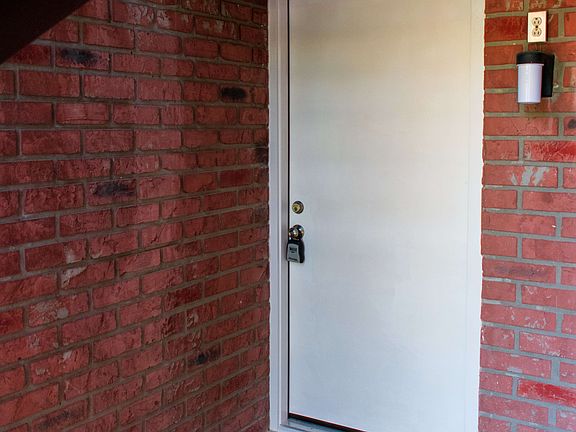 2nd image of 1140 83rd Ave N APT A