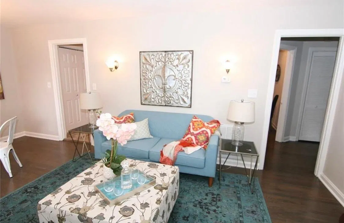 599 Kennesaw Dr SE — Photo 4