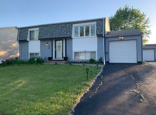 17750 Country Club Ln, Country Club Hills, IL