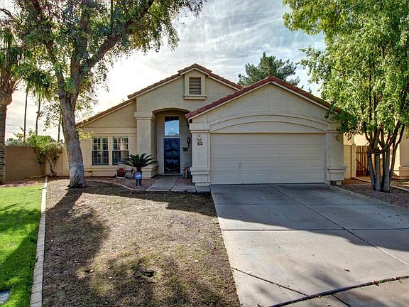 3rd image of 2329 E Gondola Ln