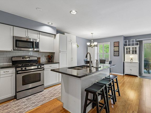 4th image of 1617 Countryside Ln