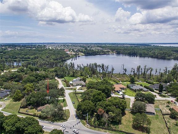 2nd image of 11711 Lake Susan Ct