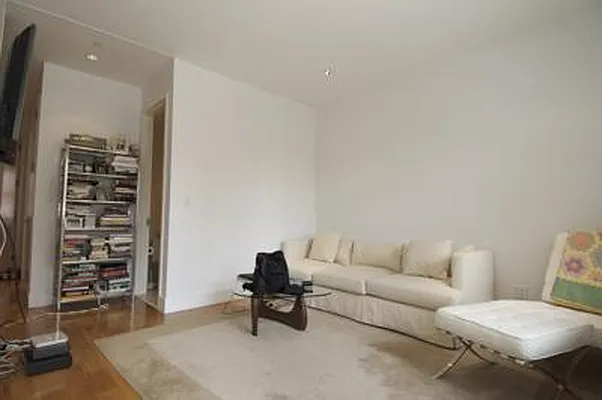 Rented by Veracity NYC LLC | media 36