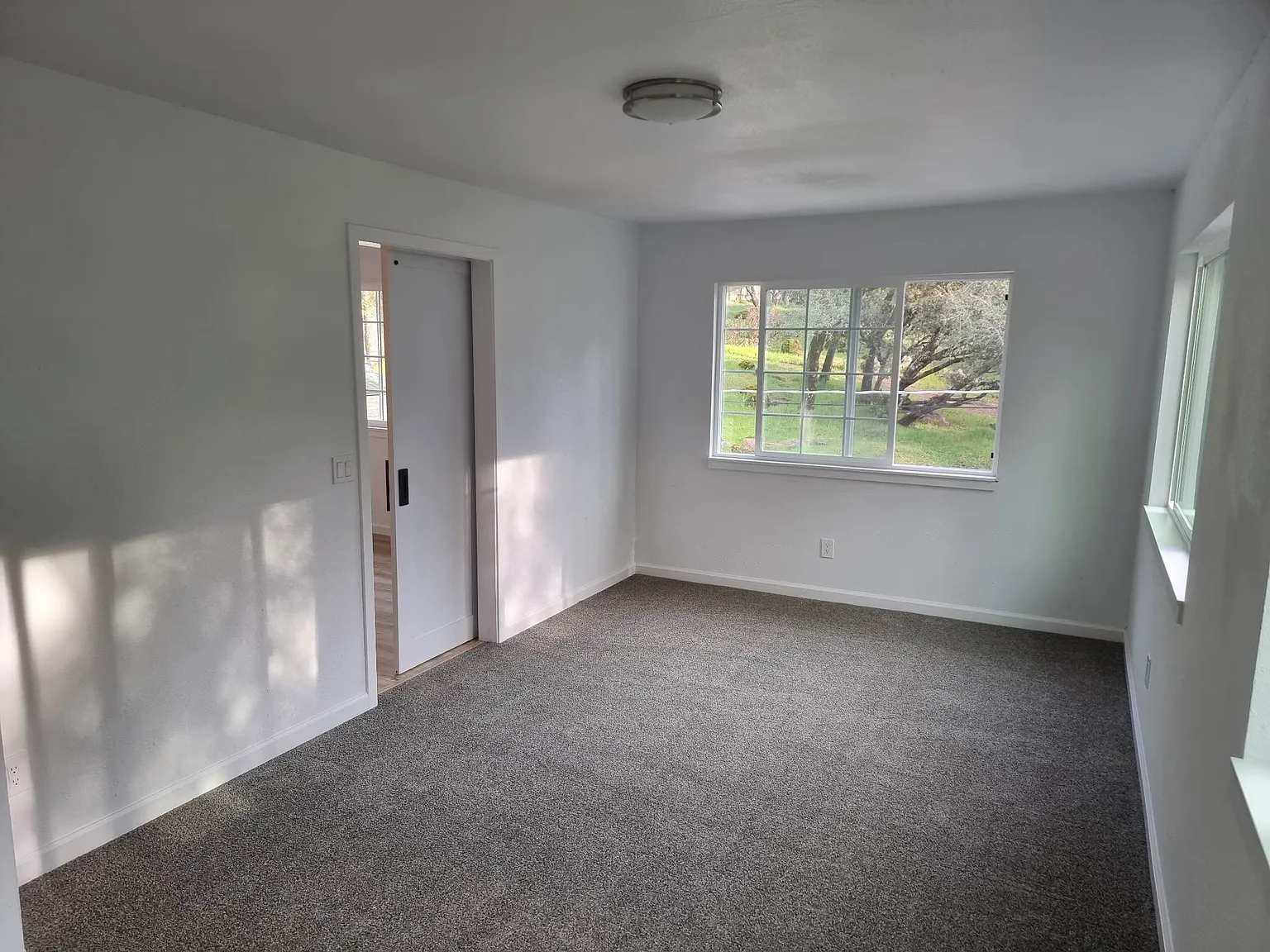 1 bed, 700 sqft, $1,450 — Photo 3