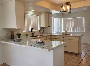 15900 Fresno St, Victorville, CA 92395