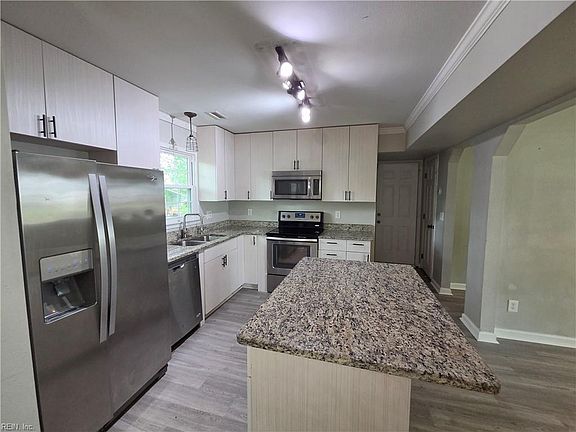 2nd image of 274 Exeter Rd