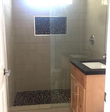 2nd image of 22856 Burbank Blvd