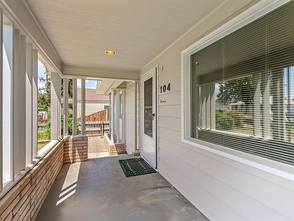 2nd image of 104 Armistead Ave