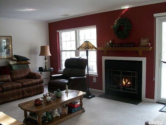 3rd image of 805 Sara Cir