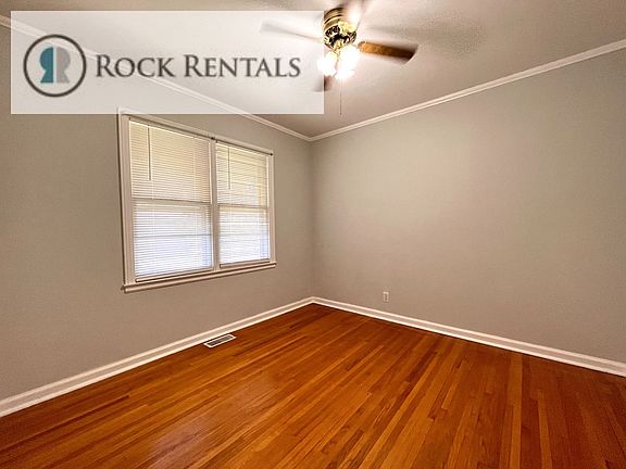 4th image of 2801 N Plum St