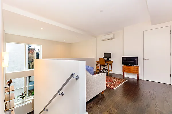 Rented by Halstead Real Estate | media 47