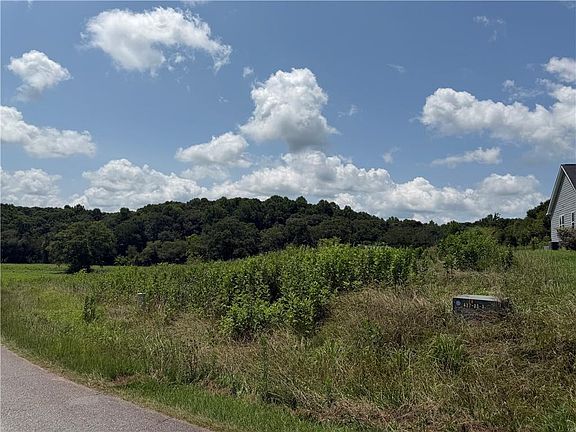 4th image of 0 Middle Fork Ln #4
