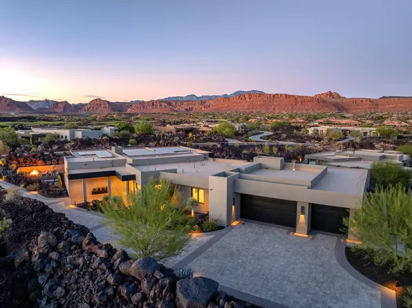 2241 N Tacheene Dr, Saint George, UT 84770