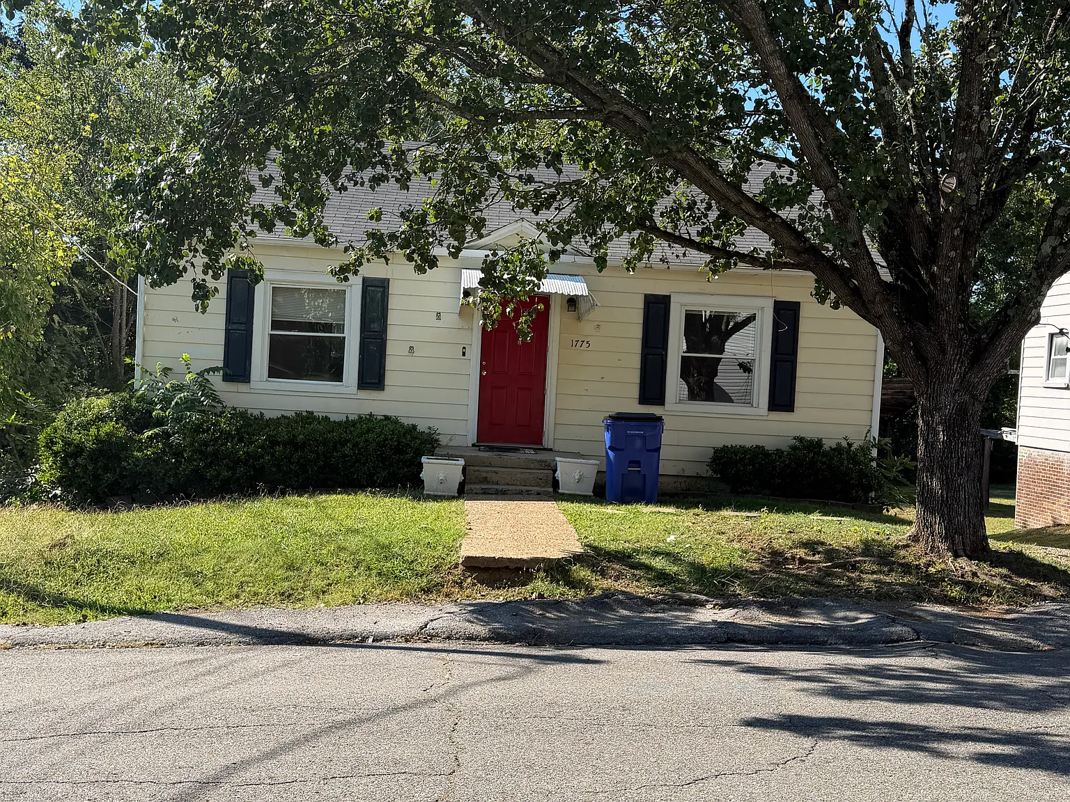 1775 Harle Avenue NW — Photo 1