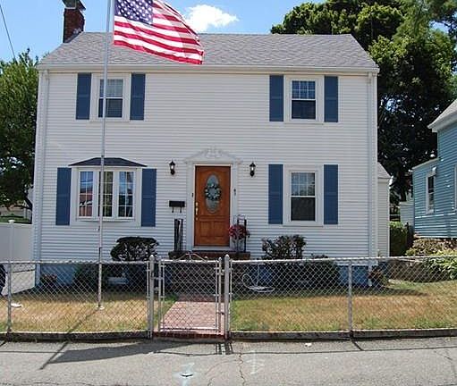 3rd image of 63 Hollis Ave