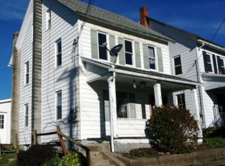 226 N 5th St, Bangor, PA 18013
