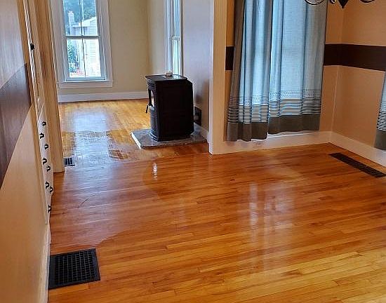 dining room to living room