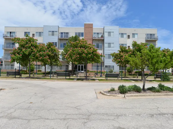 3540 Library Dr, Cudahy, WI 53110