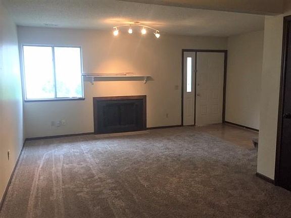 5th image of 4411-15 Jarboe St #4415-2B