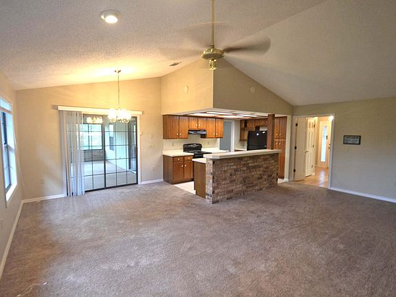 4th image of 2713 Burgoyne Pl