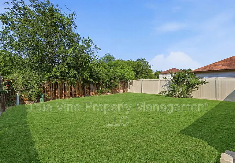 6810 Saharastone Dr — Photo 4