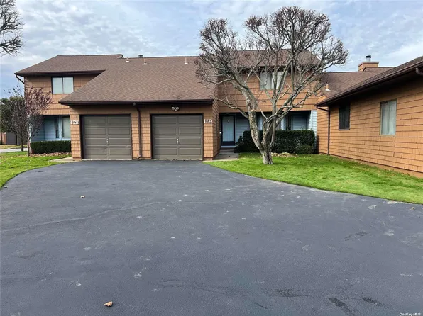 179 Scarlett Drive #179, Commack, NY 11725