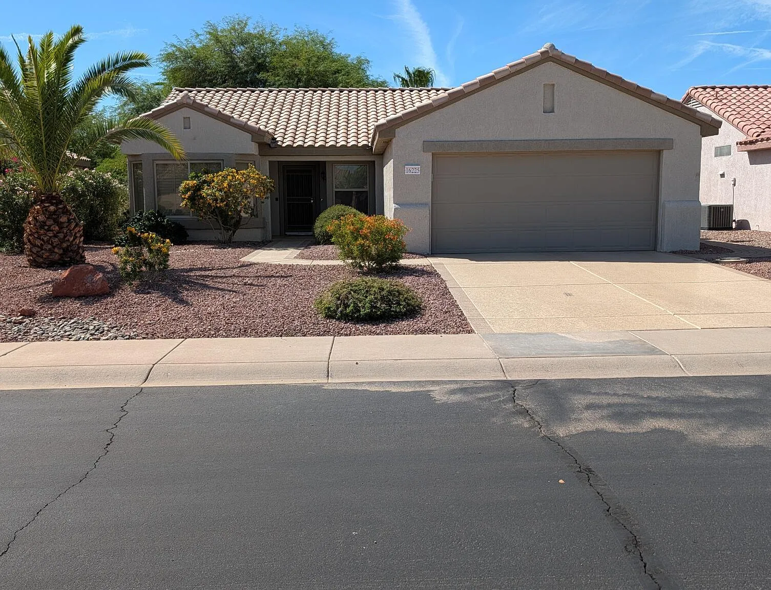 2 bed, 2.0 bath, 1183 sqft, $1,900 — Photo 1