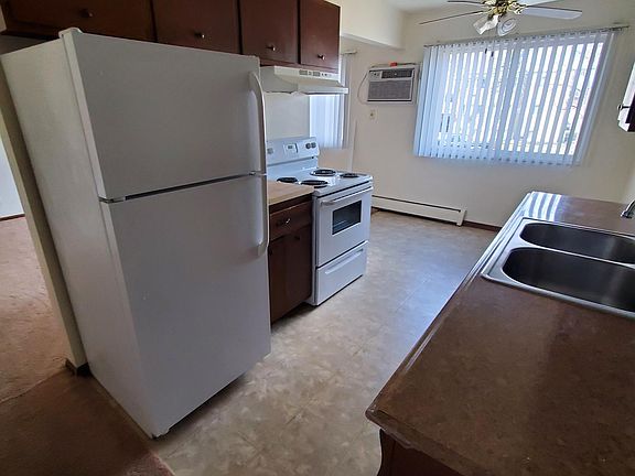 2nd image of 5930 W Broadway Ave #5940-6