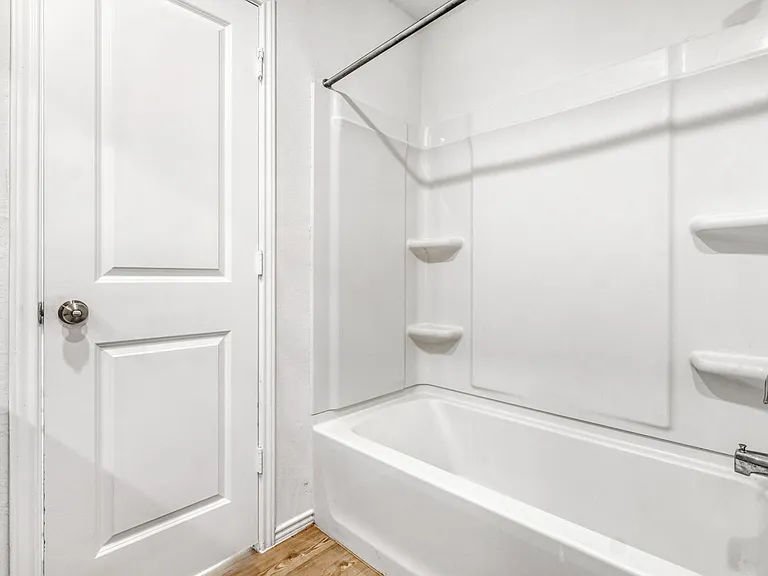 7102 Satellite Dr — Photo 13