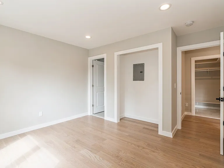 66 E Gramercy Pl — Photo 22