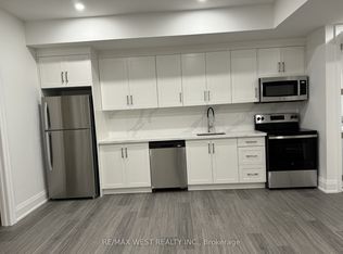 21 Antonio Ct, Toronto, ON M9L0A4