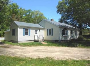 146 Pole Bridge Rd, Scituate, RI 02857