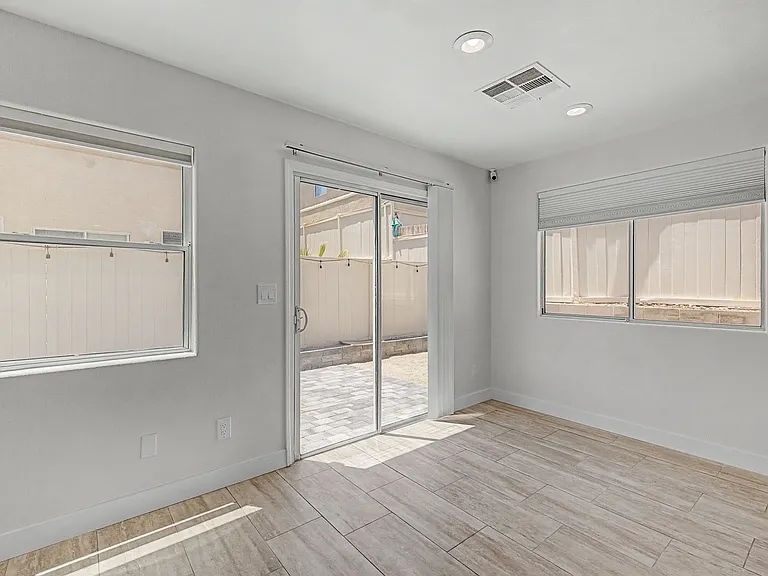 8168 New Leaf Ave — Photo 5
