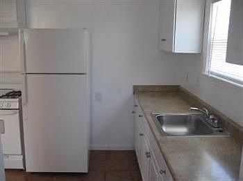 5th image of 225 Santiago Ave