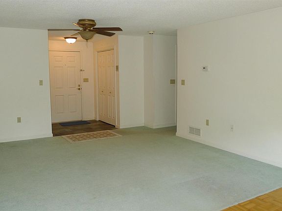 Front to back living room/dining room