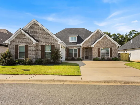 2509 Hurricane Gardens Dr, Bryant, AR 72019