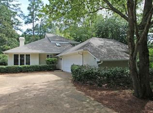 2570 Links End, Roswell, GA