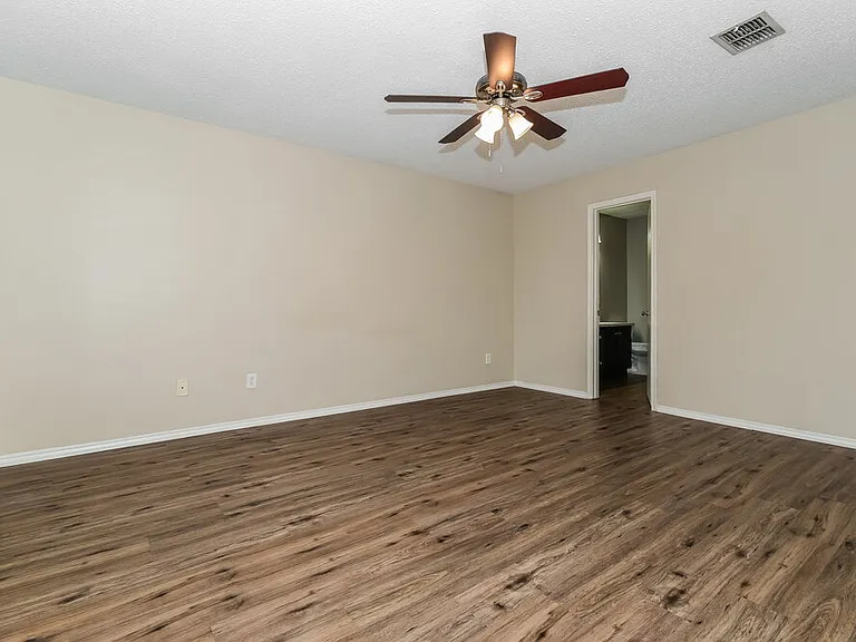 2316 Graystone Dr — Photo 11