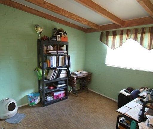 5th image of 649 W La Pasadita St