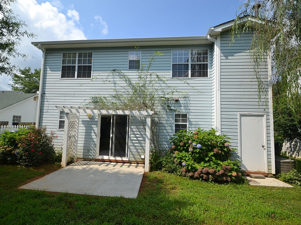 2nd image of 3620 Cedarbark Dr